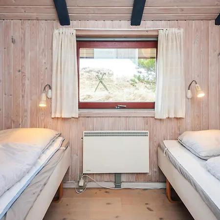 4 Star In * Vejers Strand