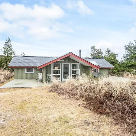4 Star In * Vejers Strand